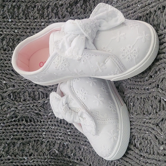 OshKosh B'gosh Other - Oshkosh toddler shoes